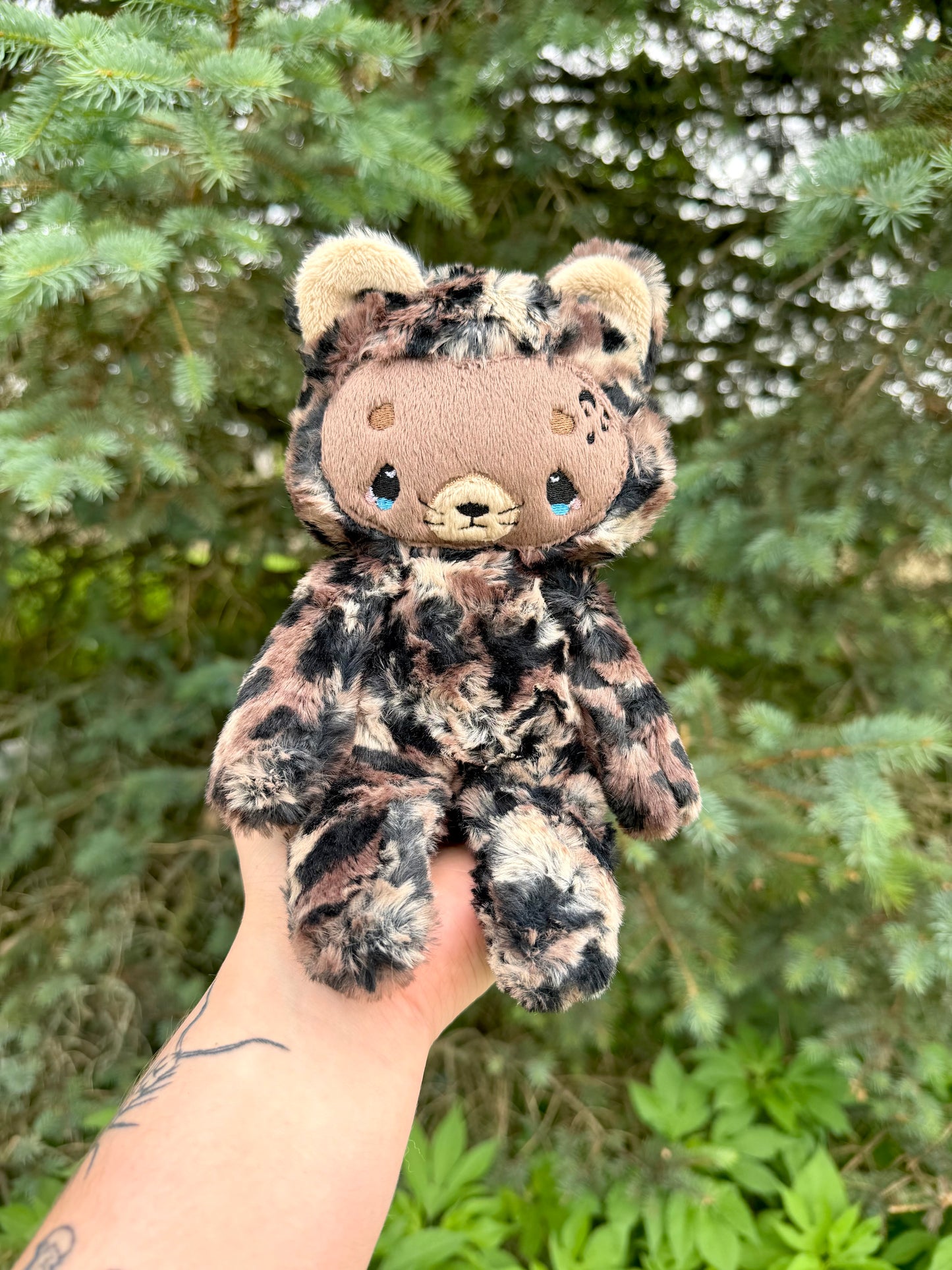Atlas the crying leopard EXTRA WEIGHT