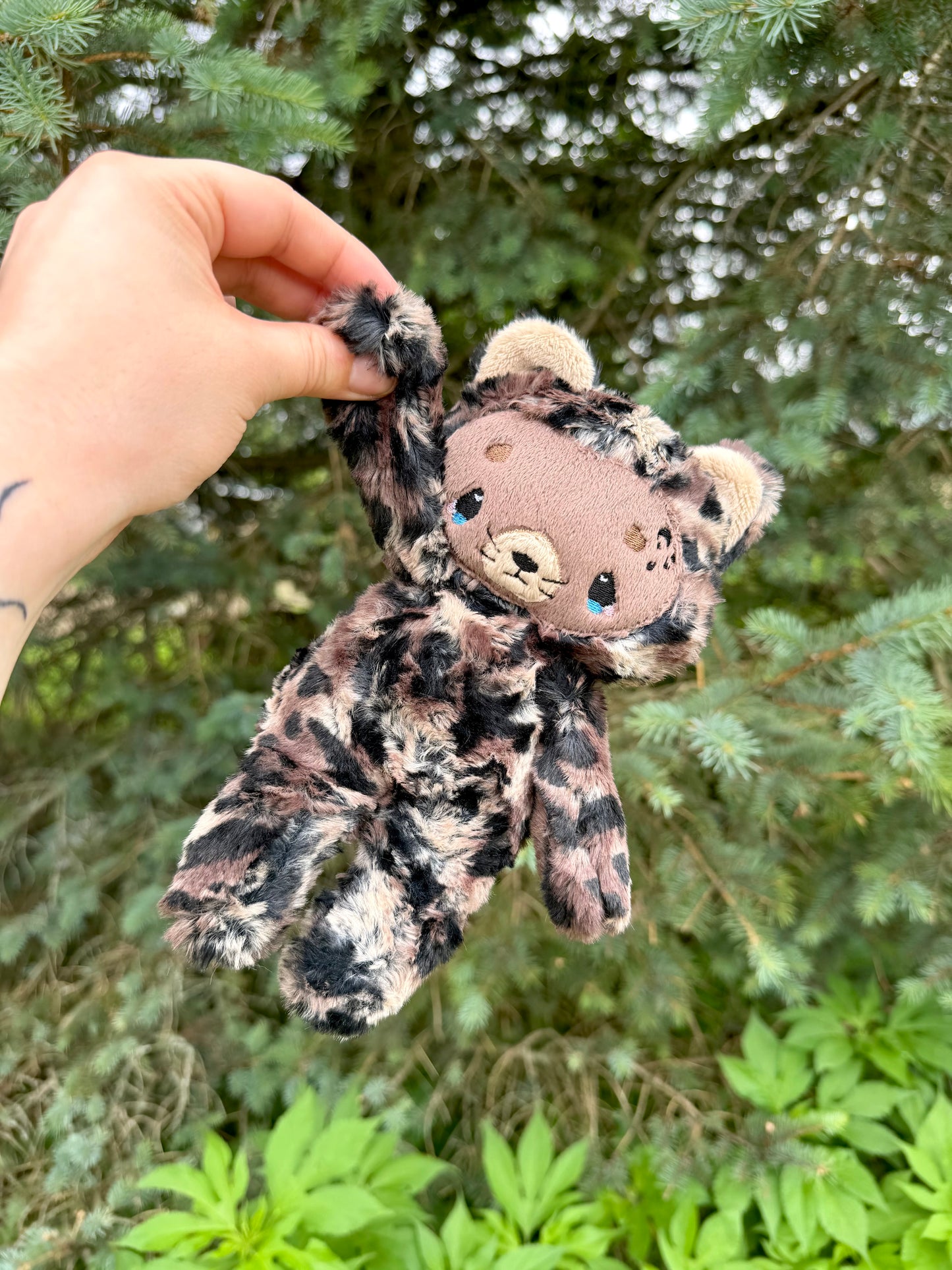 Atlas the crying leopard EXTRA WEIGHT